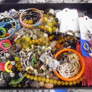 6 lbs wearable costume or craft jewelry